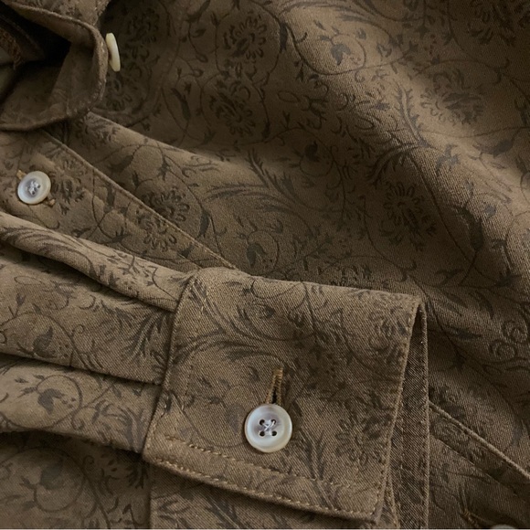 Adolfo International Vtg button down Small brown filigree texture - Picture 16 of 16